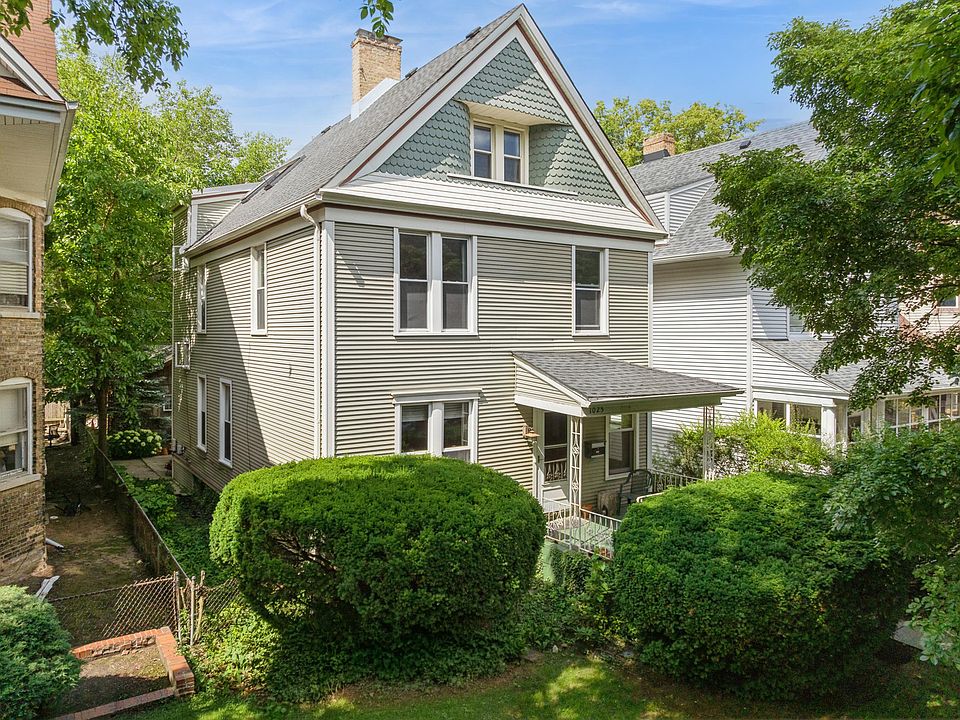 1st image of 1025 Garnett Pl