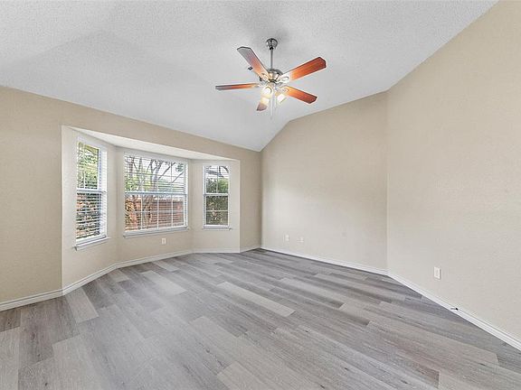 4th image of 2412 Katina Dr