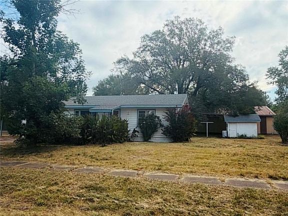 2nd image of 310 N 4th Ave