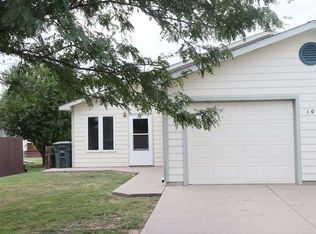 105 Plains St, Dodge City, KS 67801