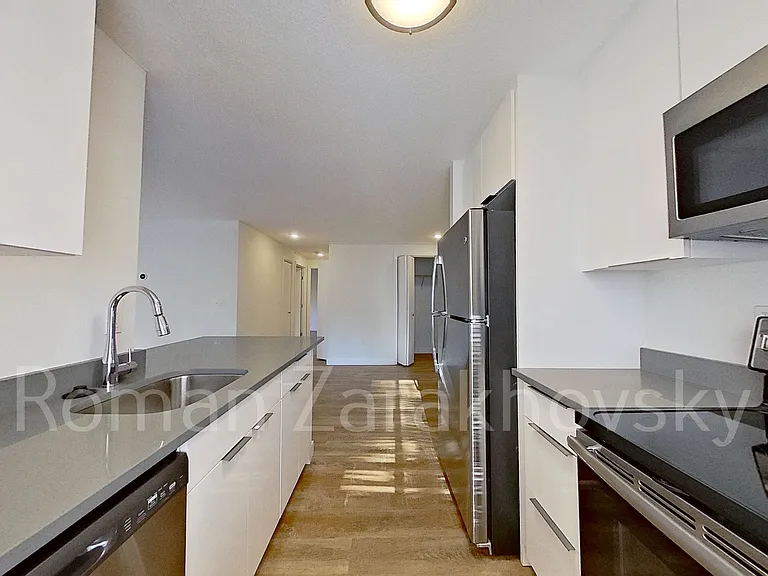 16 Webster Ave #1 — Photo 10