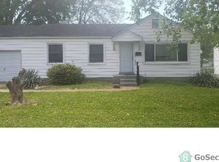10228 Ashbrook Dr, Saint Louis, MO 63137