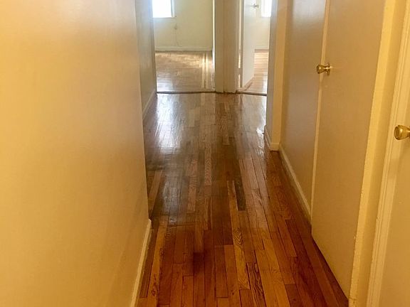 5th image of 3215 Holland Ave