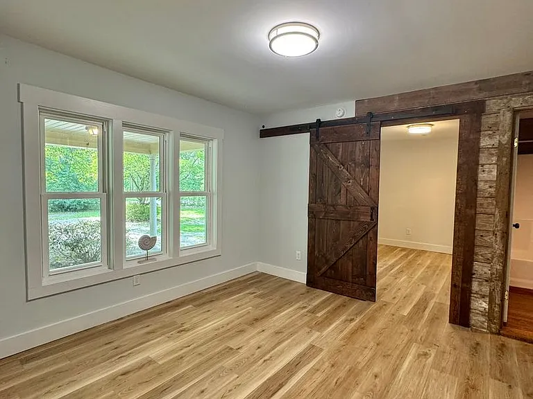 4240 Buck Dr — Photo 26