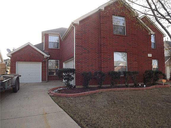2nd image of 2308 Lockshire Dr