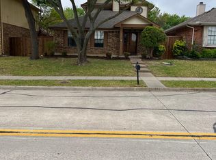 2220 Arbor Creek Dr, Carrollton, TX 75010