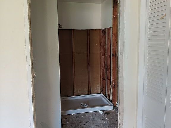 3rd image of 2337 Tom Jones St
