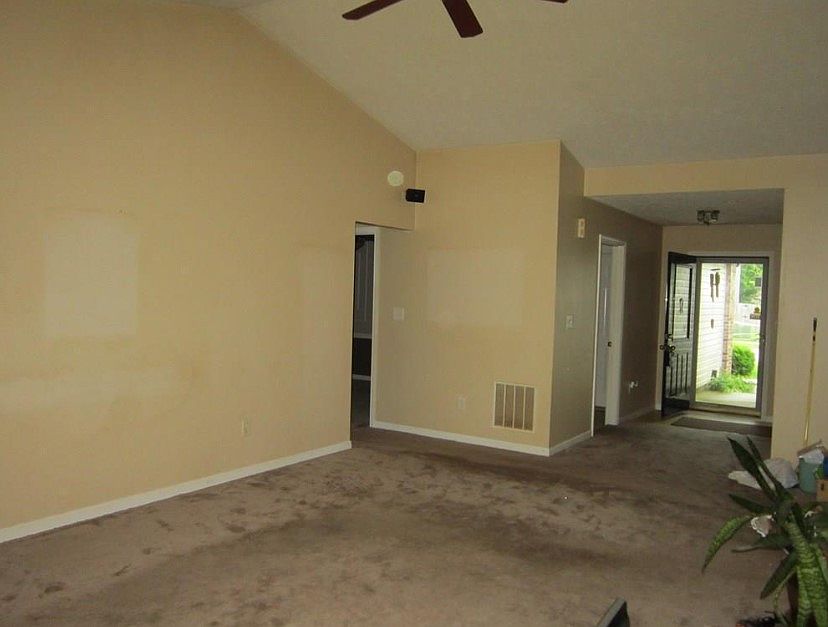 1st image of 3403 Montgomery Dr