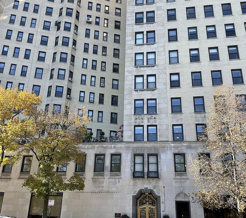 1st image of 2000 N Lincoln Park W #504