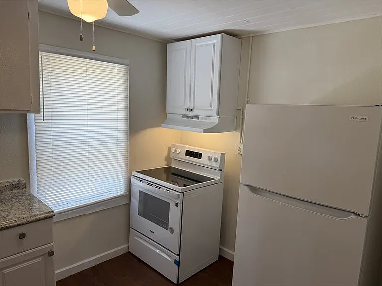 533 Plymouth Rd #4 — Photo 5
