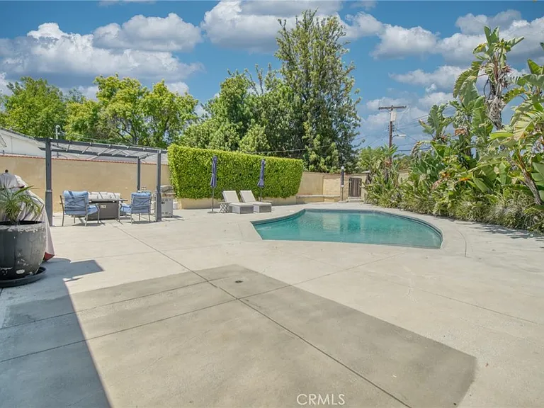 5706 Comanche Ave — Photo 35