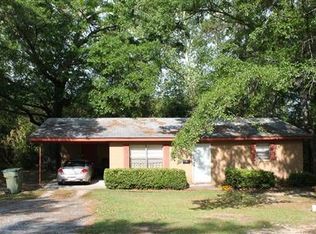 115 N Johnson St, Lyons, GA 30436