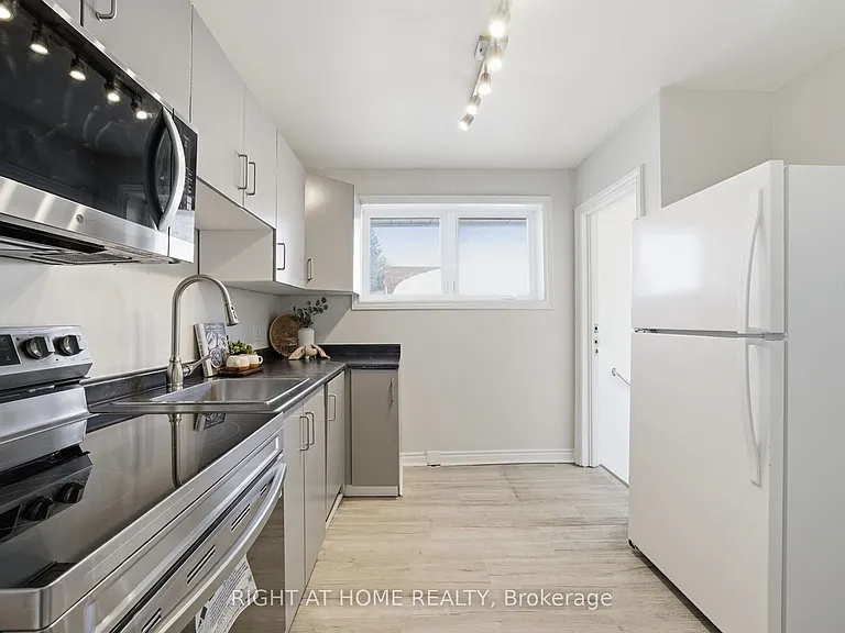 708 Carnegie Ave — Photo 4