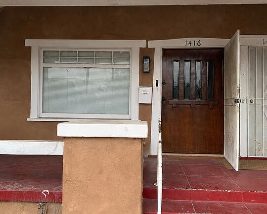 2nd image of 1416 W 46th St