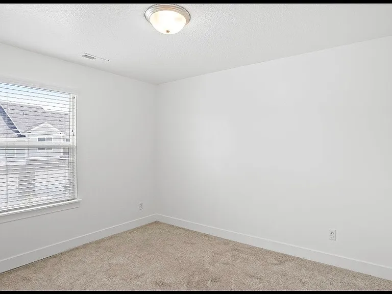 3988 W 1650 N — Photo 10