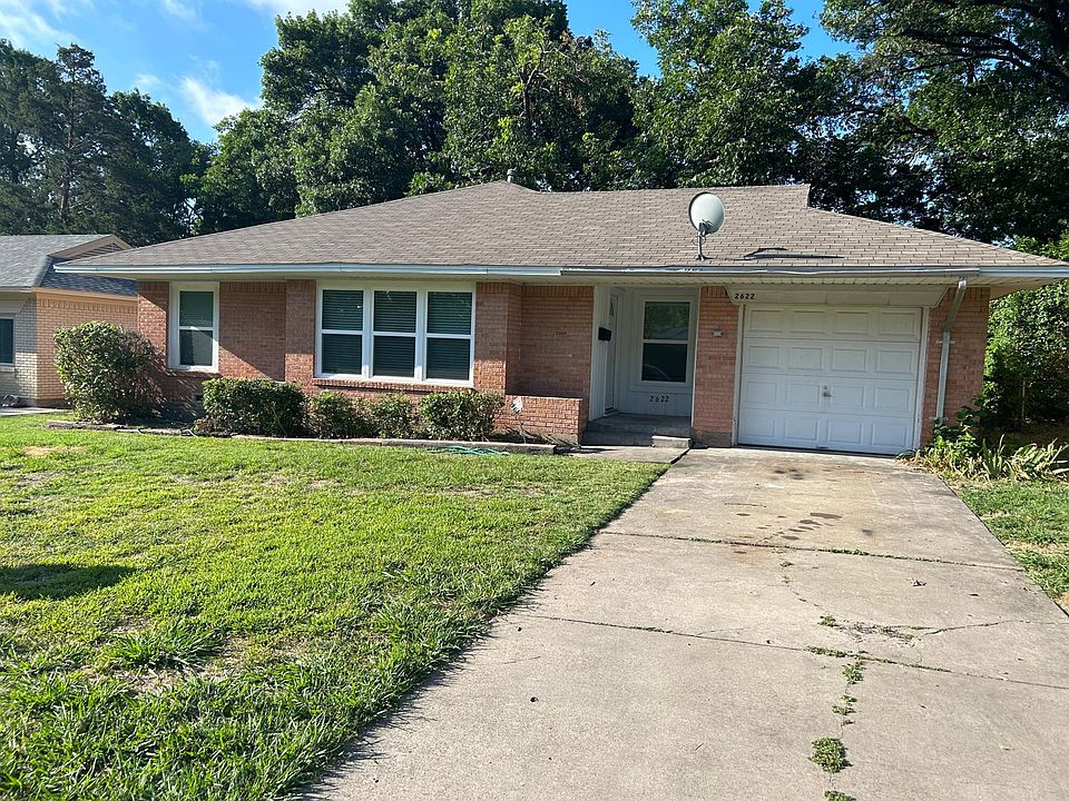 1st image of 2622 Tolosa Dr