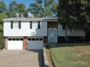 150 Richard Dr, Glenshaw, PA