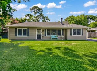 2120 11th St, Port Neches, TX 77651