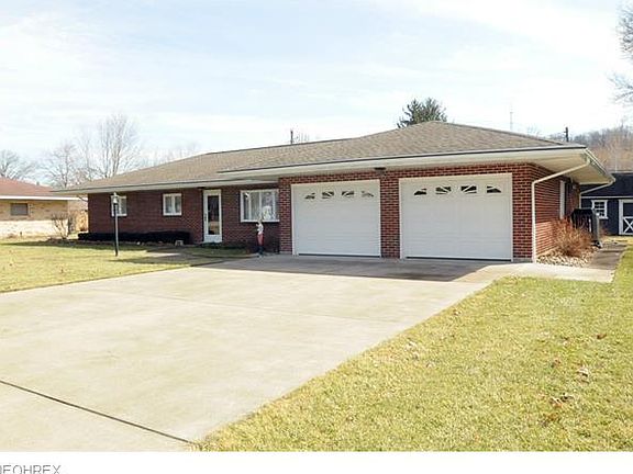 2nd image of 8918 Centergate Dr