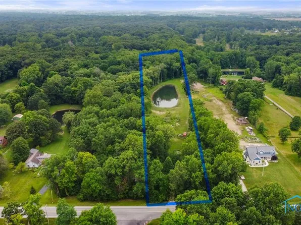 2543 Crissey Rd, Sylvania, OH 43560