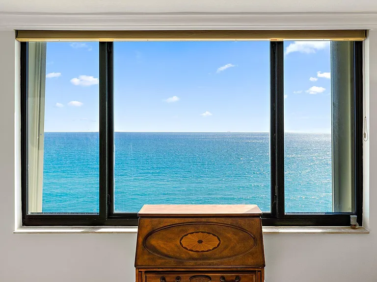 840 Ocean Dr #905 — Photo 22
