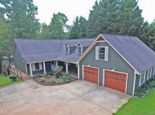 7724 Sourwood Ln, Murrayville, GA 30564