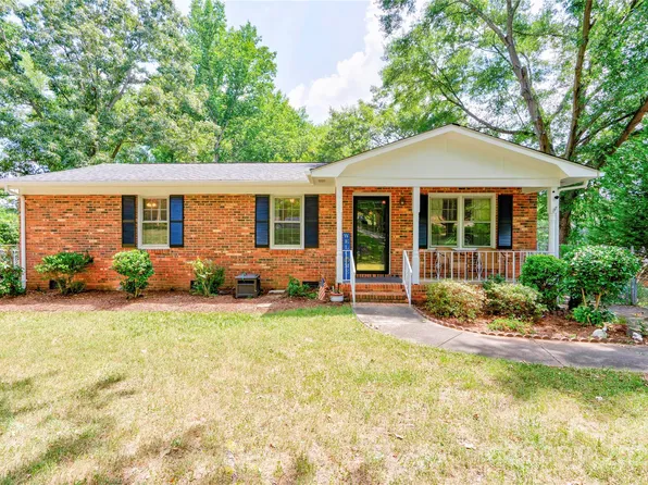 1153 N Woodhill Dr, Shelby, NC 28152