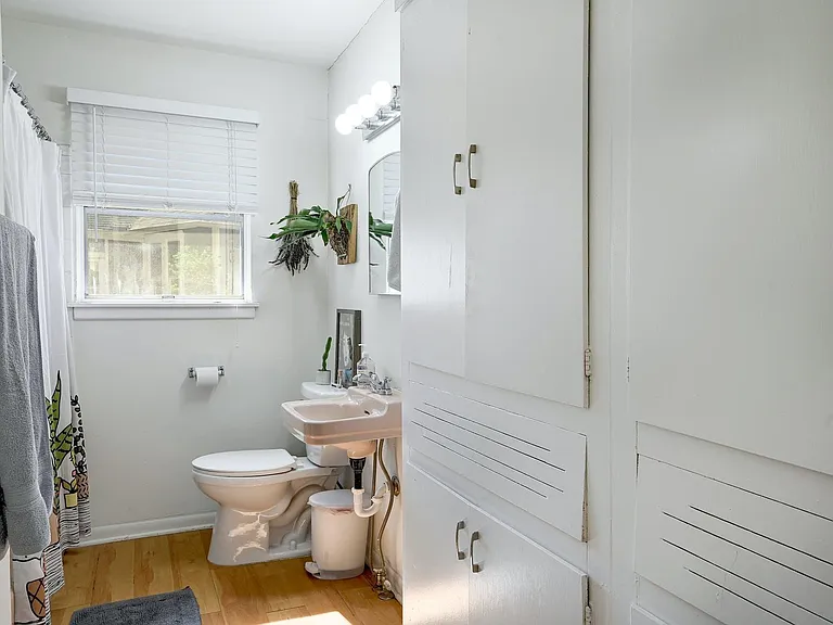 2709 S 2nd St — Photo 15