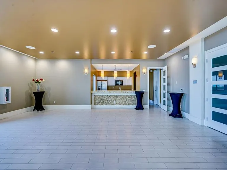 241 Riverside Dr #2610 — Photo 41