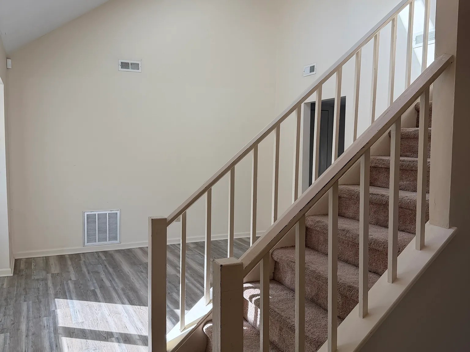 3 bed, 2.5 bath, 1503 sqft, $2,200 — Photo 3