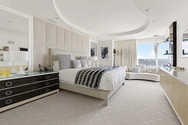 Sold by SERHANT. | media 7