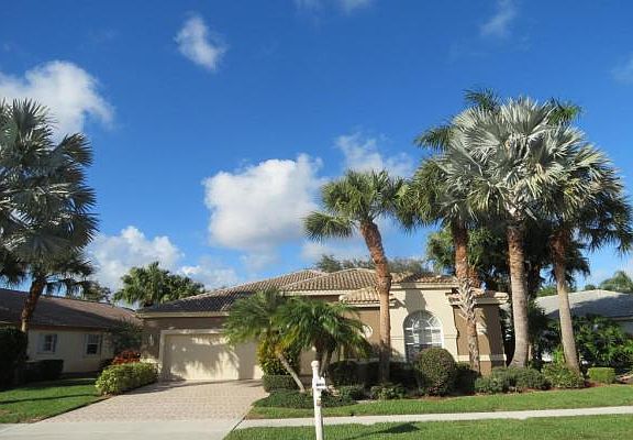 Home For Sale In Majestic Isles