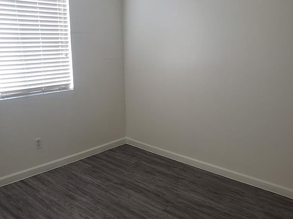 Wildflower Unit 14 bedroom_05132020