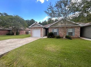 12341 Pineview Ln #B, Ponchatoula, LA 70454