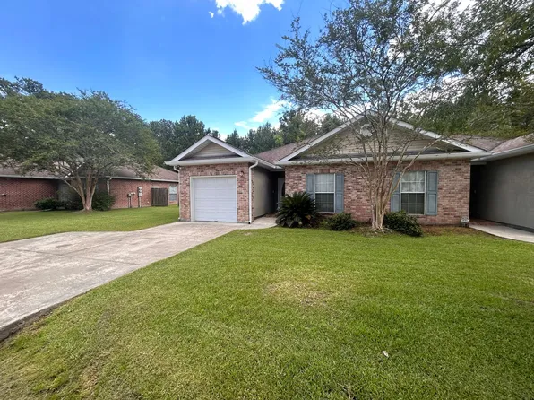 12332 Pineview Ln #B, Ponchatoula, LA 70454