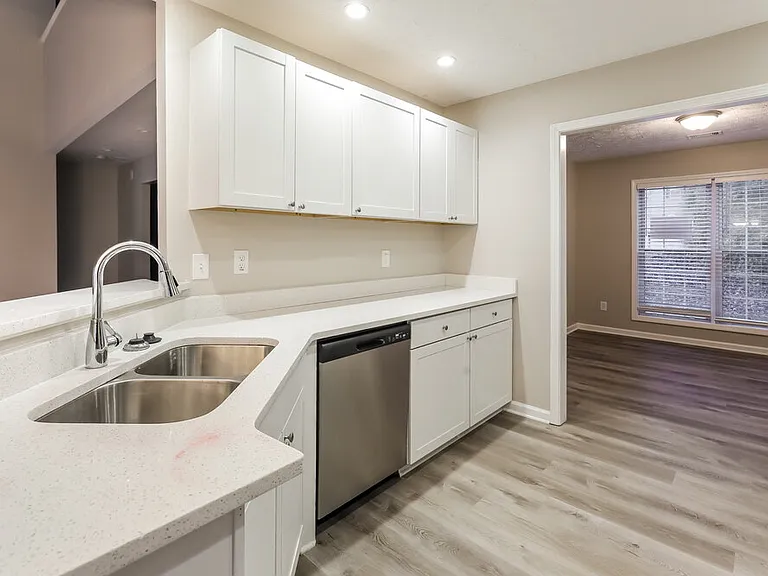 1461 Starling Ct — Photo 8