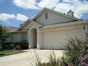 1010 Gulf Way Photo 1