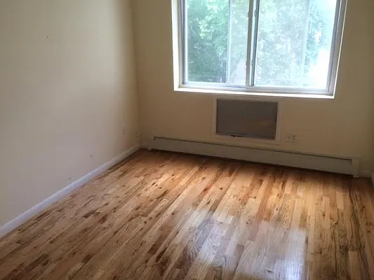 Rented by Elite NY Holdings | media 15