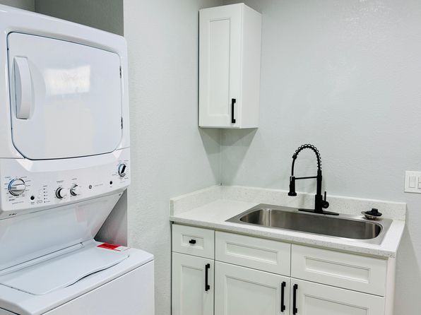 6100 Isleta Blvd SW #3