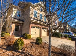308 Charndon Village Ct, Charlotte, NC 28211