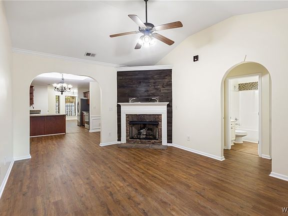 3rd image of 6116 Townley Way