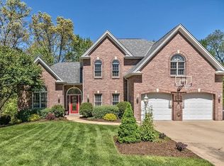 135 Snowberry Ln, Gibsonia, PA 15044