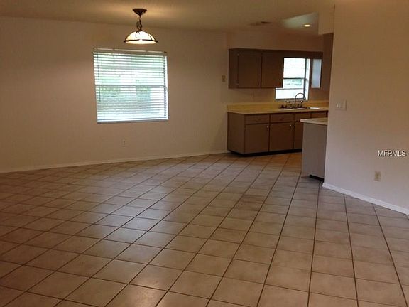 5th image of 1149 Geneva Dr