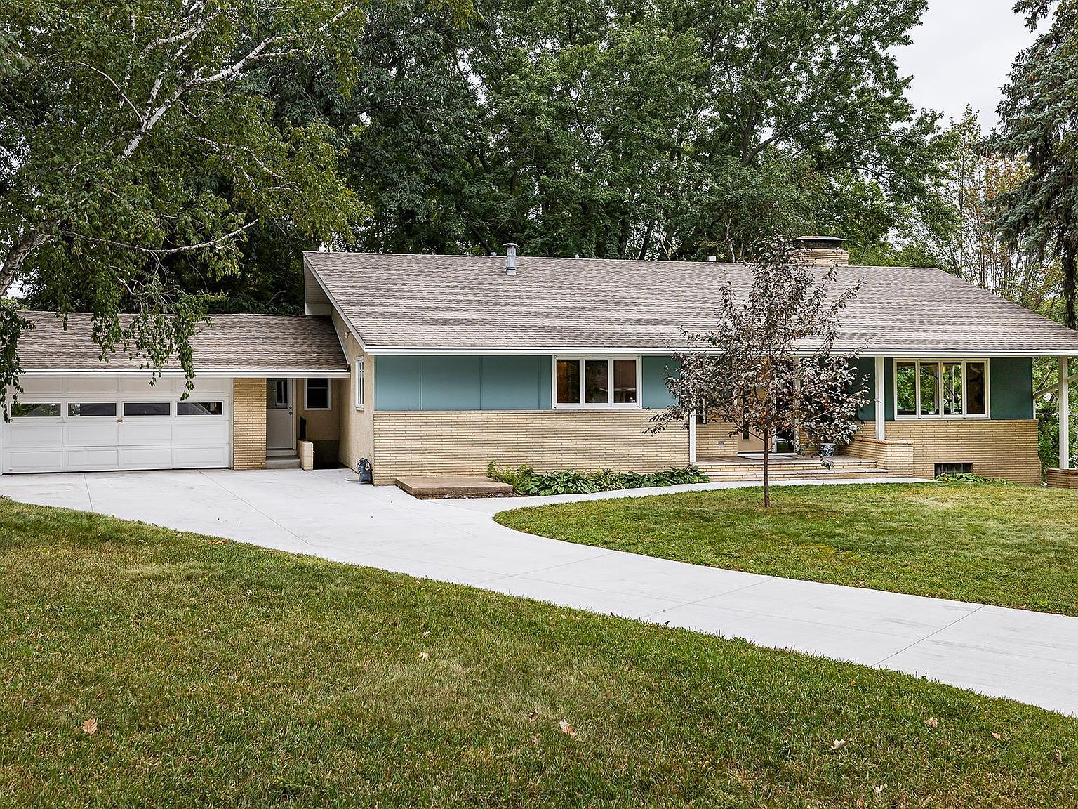 5001 Frontenac Ave, Golden Valley, MN 55422 Zillow