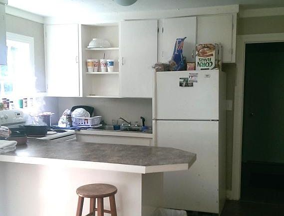 2nd image of 1109 Park Ave