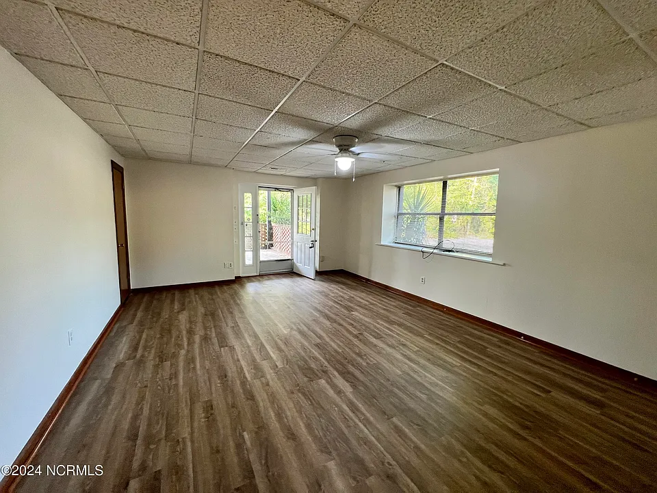 1221 Riverside Ave #105