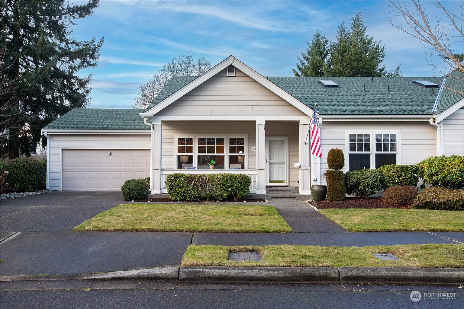 1496 Heath Court photo 1