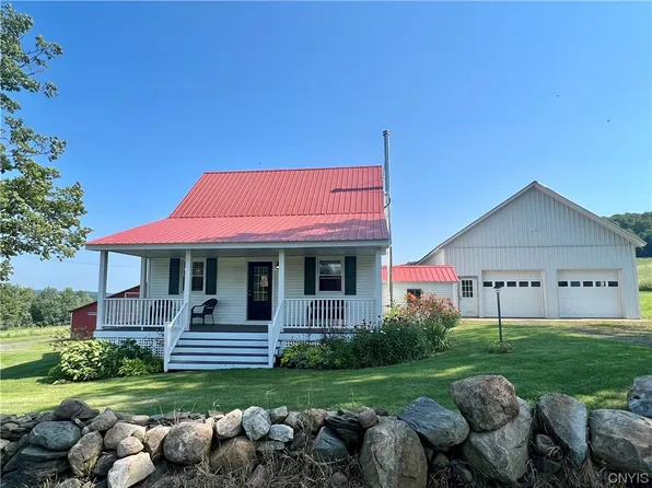 8641 Wratten Rd, Hubbardsville, NY 13355