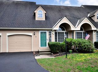 111 Fox Hollow Dr #111, Windsor Locks, CT 06096