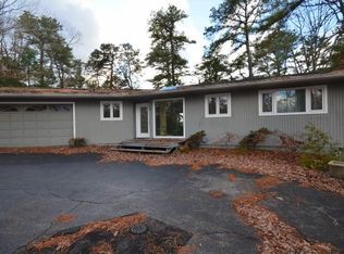 997 Morningside Dr, Mays Landing, NJ